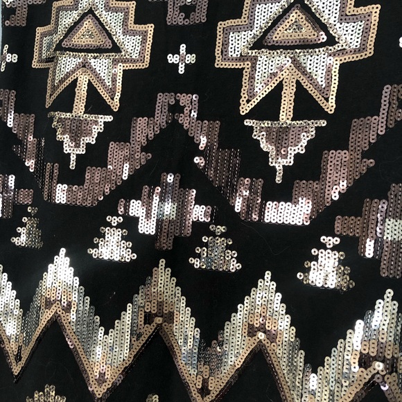 Express dress- off the shoulder long sleeve - Picture 3 of 4